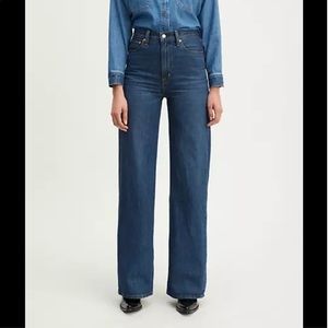 Levis Ribcage Wide Leg Jeans- size 25